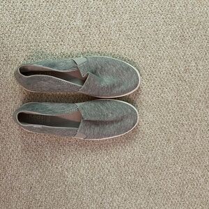 Women’s size 8 grey jersey Keds slip-ons